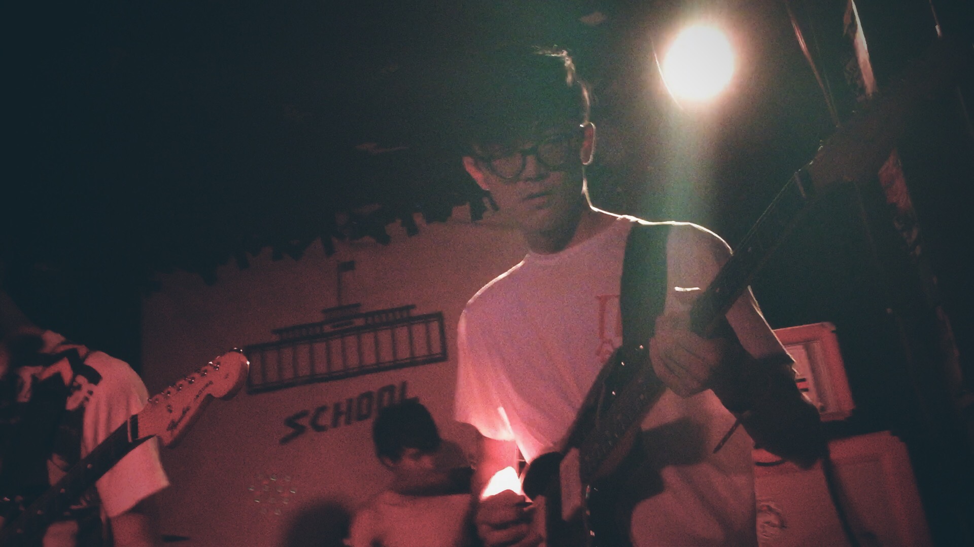 Read more about the article LIVE REVIEW: Future Orients at School Bar